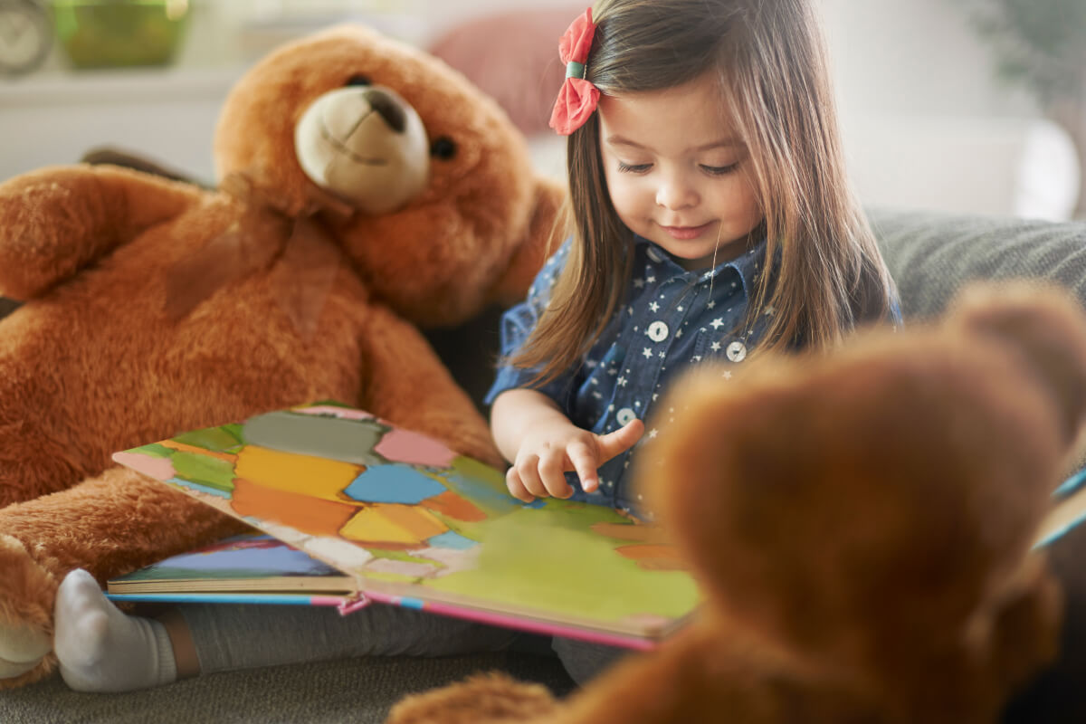 girl reading